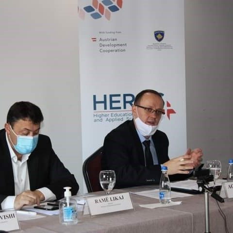 It was held the ongoing meeting of the Working Group on Applied Science policies organized by HERAS Plus and MES.