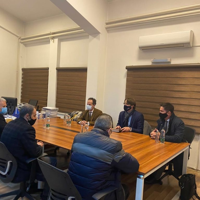 Rector Temaj welcomed in a meeting the delegation from France Embassy in Prishtina