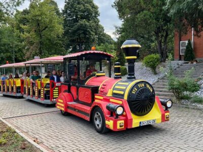 N'tren për #UPZ (Perzeren)! Enjoying morning arrival at the campus with landscape city train