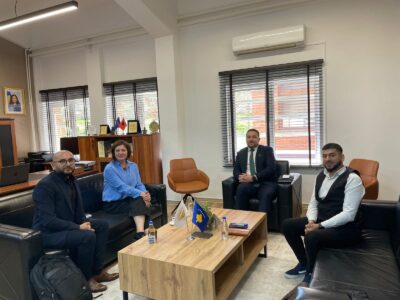 Universiteti ka arritur marrëveshje bashkëpunimi me RV Kosova