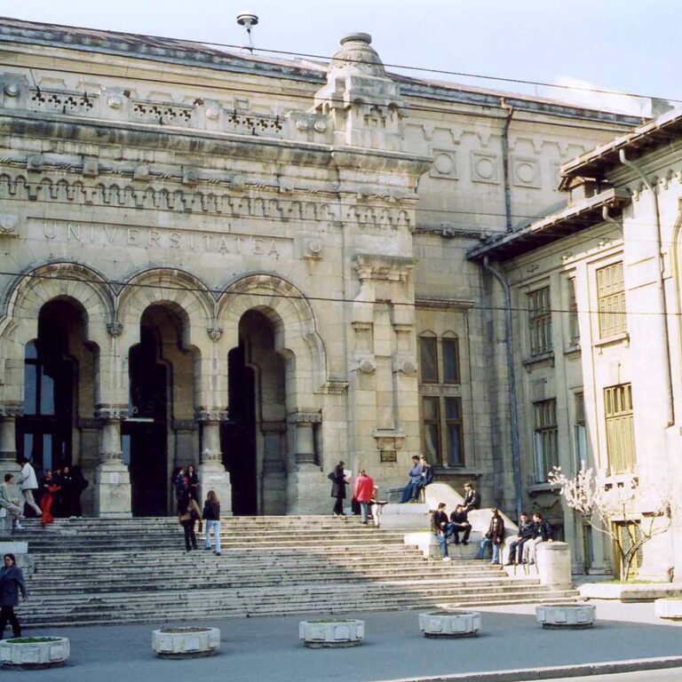 Galaţi_University_-_Dunărea_de_Jos,_founded_1974.